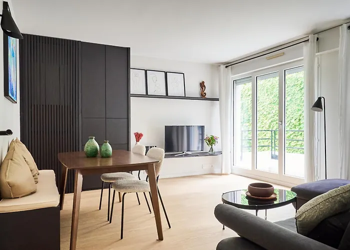 Beautiful Central Apartment Near Eiffel Tower And Invalides